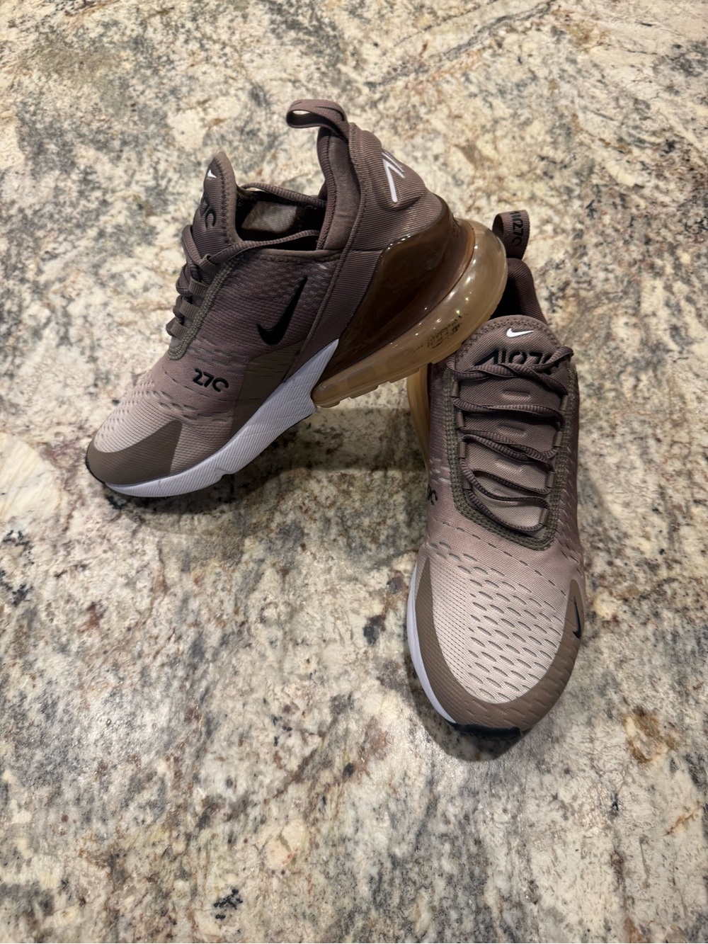 Nike Men’s Air Max 270 Taupe/Brown Athletic Sneakers